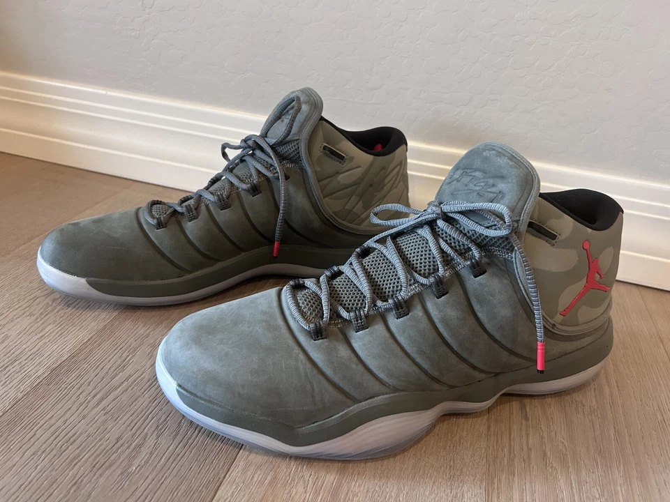 Camuflagem verde tamanho 15 - Jordan Super.Fly 2017 - Imagem 1 de 4