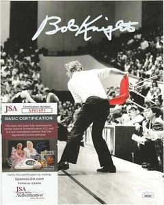 BOB KNIGHT SIGNIERT 8x10 WURFSTUHL INDIANA HOOSIERS COACH 1985 PURDUE JSA - Bild 1 von 4