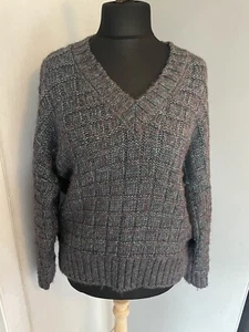 Mango Wool Blend V Neck Long Sleeved Jumper Size Small - Picture 1 of 3