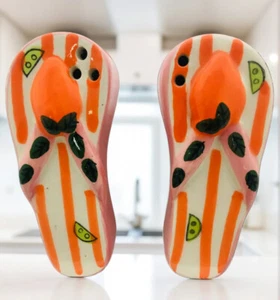 Flip Flop Salt & Pepper Shakers Set collectibles Ceramic Beach Sandal Shakers - Picture 1 of 2