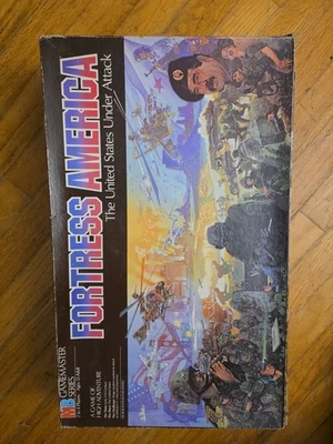 Juego de mesa usado de colección Fortress America Milton Bradley GameMaster Series COMPLETO Foto 1 de 4
