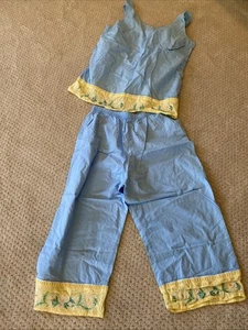 Pyjama Set Medium. Gänseblümchen und Band Akzente. So bezaubernd! Blau und Gelb - Bild 1 von 6