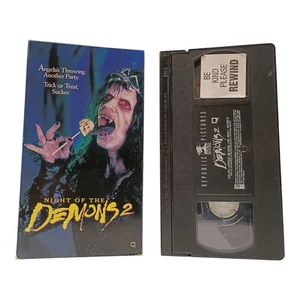 Night Of The Demons 2 VHS 1994 Republic Pictures Release Horror Comedy - Picture 1 of 5