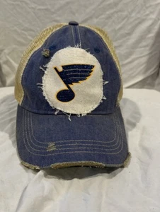 NHL St. Louis Blues Distressed Blue Women’s SnapBack Truckers Hat Bejeweled Logo - Bild 1 von 5