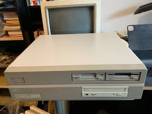 Commodore Amiga 2000 ohne Netzteil - Afbeelding 1 van 5