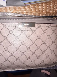 Nine West Wristlet - Picture 1 of 7