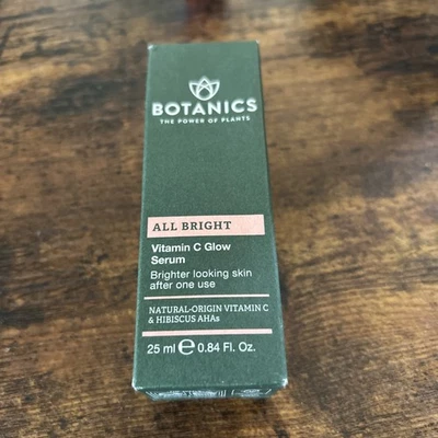 Botanics All Bright светящаяся сыворотка с витамином С — 0,84 жидкой унции - Изображение 1 из 3