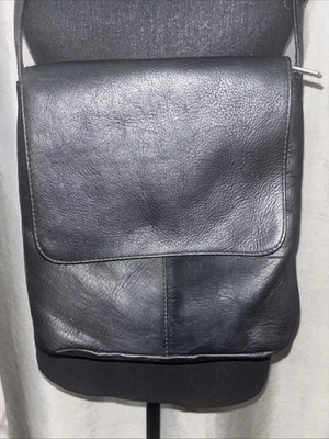 LE DONNE Women Bohemian Boho Core Black Pebbled Leather Flap Over Crossbody Bag - Image 1 of 4