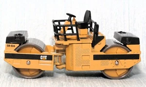 JOAL 248 1:50 SCALE CAT ROAD ROLLER BOXED - Picture 1 of 13