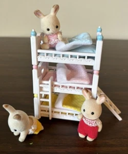 CALICO CRITTERS Triple Baby Bunk Beds 3 Bunny Babies Blankets - Picture 1 of 5