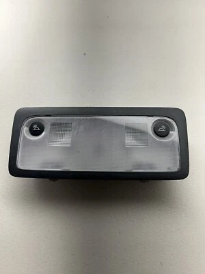 2014-2020 LEXUS IS250 IS350 TETO CÚPULA TRASEIRA LÂMPADA DE LEITURA FABRICANTE DE EQUIPAMENTO ORIGINAL - Imagem 1 de 4