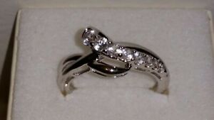 *ELEGANT & SEXY* Kay Jewelers Sterling Silver 8 Lab Created White Sapphire Ring