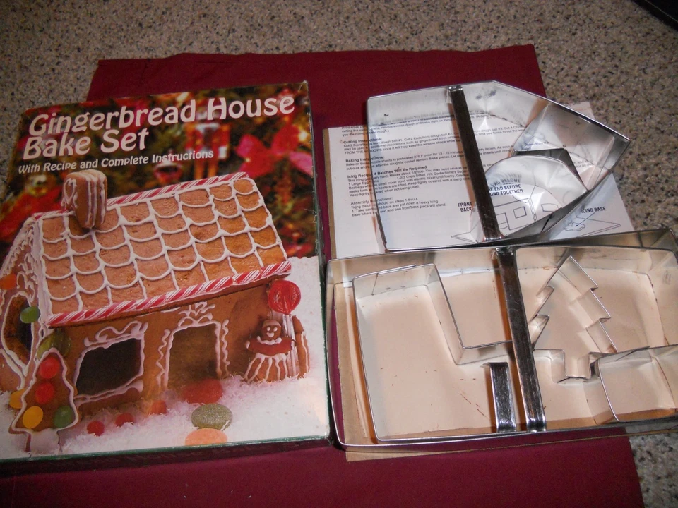 Juego de cortador de galletas Fox Run Gingerbread House 1992 en caja + instrucciones nuevo en caja Foto 1 de 1