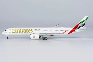 Emirates Airbus A350-900 A6-EXA 1/400 Scale Diecast Model 39072 - Picture 1 of 11