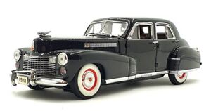 Danbury Mint 1/24 Scale DM051 - 1941 Cadillac Fleetwood S60 Special - Black