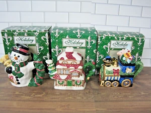 Lot of 3 Vintage Miniature Christmas Teapots World Bazaar NOS - Picture 1 of 12