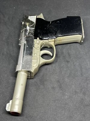 TRANSFORMERS WALTHER P-38 TAKARA JAPAN Robot G1 Megatron - Parte: Ricambio Corpo - Immagine 1 di 4