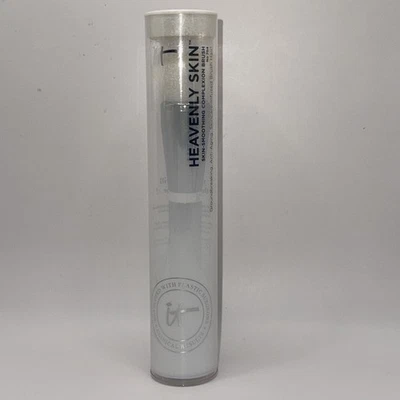 IT Cosmetics Skin-Smoothing Complexion Brush No. 704 ~ New (Sealed) - Image 1 of 3