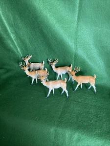 Fünf Bock Rentier mit Geweih, Kunststoff. Hongkong - Bild 1 von 2