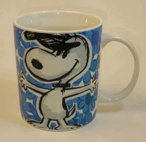 Snoopy Mug Blue Flowers Gibson Groovy Funky - Picture 1 of 6