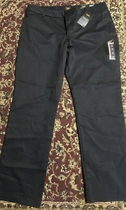 Lee Womens Wrinkle Free Relaxed Fit Straight Leg Pant, Black, Size 16 - Picture 1 of 6