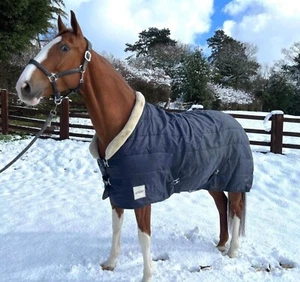 Minella Equine - marineblau & cremefarben 100 g stabiler Teppich - weicher Vlieshals warm - 6'6