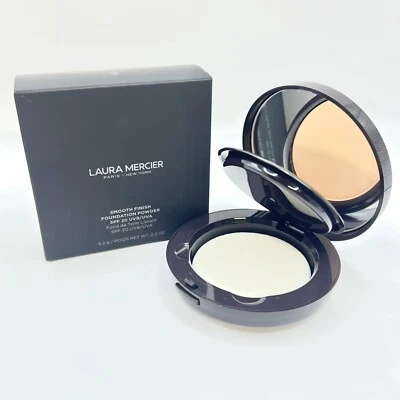 Laura Mercier Smooth Finish Foundation Powder 4C1 13 Medium w/Cool Undertones - Image 1 of 3