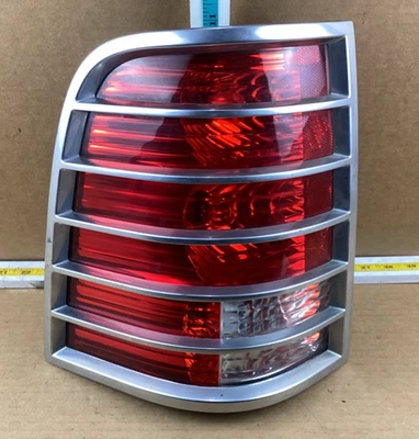 2002-2005 Mercury Mountaineer Rear Left Side Taillight Assembly 166-01977L OEM - Image 1 of 4