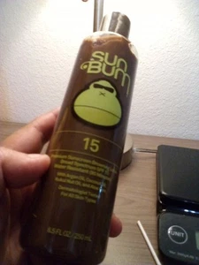NEW 1 Sun Bum Premium Sunscreen Browing Lotion SPF 15 8.5 New Not Exp 1 Lef🔥 - Picture 1 of 6