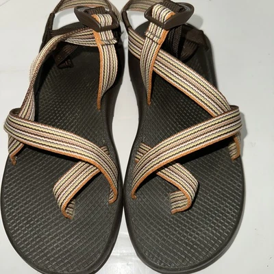 Sandália feminina Chaco tamanho 11 listras tom terra caminhada Z2 Unaweep MSRP$105 - Imagem 1 de 4