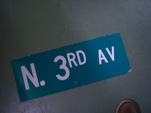 Vintage ORIGINAL N. 3RD AV STREET SIGN WHITE ON GREEN BACKGROUND 24" X 9" Cover