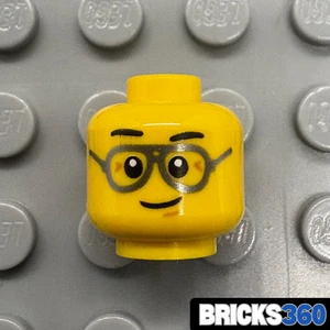 Lego neu gelb Minifiguren Kopf Dual Mann Junge Silber Brille kleines Grinsen Leser Nerd - Bild 1 von 3