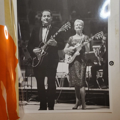 Les Paul & Mary Ford Photo 8x10 Press Release Promo Photograph Black And White Cover