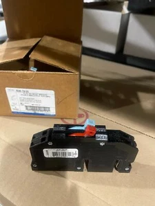 NEW ZINSCO GTE SYLVANIA T&B R38-15/20 R381520 CIRCUIT BREAKER 15/20AMP - Picture 1 of 2