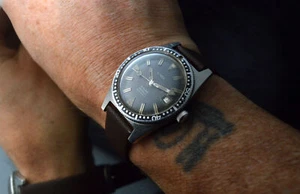 L'HER 200MT VINTAGE AUTOMATIC SKIN DIVER ALL ST. STEEL 38MM TROPICAL DIAL WATCH - Foto 1 di 15