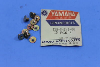 Tornillo de faros NOS Yamaha RD400 DT400 438-84194-60 CANTIDAD10 Foto 1 de 4