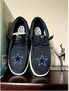 Dallas Cowboys  Navy Hey Dudes Casual Shoes Mens Size 9  Lace Up Comfort Loafers - Picture 1 of 5