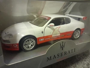 Maisto Maserati Trofeo Vodafone Race Car 1/24 1:24 Die Cast Model Cars GT Series - Picture 1 of 9