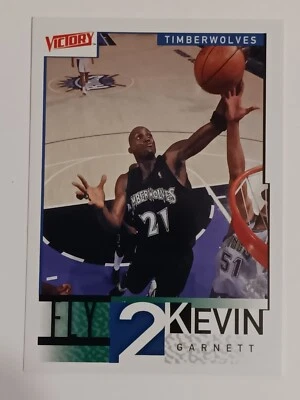 2000-01 Victory Fly 2 Kevin Garnett #324 Timberwolves HOF Legend - Image 1 of 2