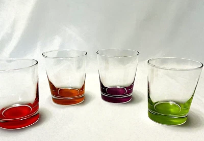 Gafas Highball DOT de colores, Juego de 4, Rojo, Naranja, Verde y Morado Foto 1 de 4