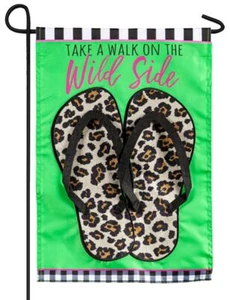Take A Walk On The Wild Side Applikation Gartenfahne - Bild 1 von 1