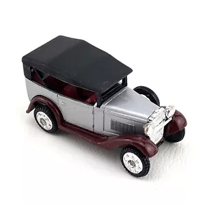 Tomica Datsun No. 60 Silver & Red 1974 Diecast Car Made in Japan Vintage - Picture 1 of 7