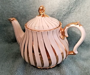 Tetera de remolino blanca y dorada vintage Sadler, hecha en Inglaterra #2737 ¿DW? Muy bonito - Imagen 1 de 13