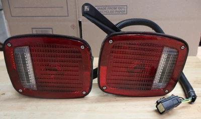 Chevy Silverado Cab & Chassis Grote Tail Lights 86587653 86587654 GMC Sierra 25 - Image 1 of 4