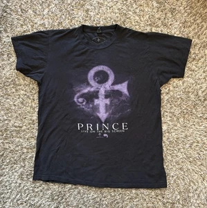 Prince Live on the Big Screen 2018 Target Center Minnesota Shirt Size Medium - Picture 1 of 9