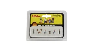 Woodland Scenics A2132 N Checker Players - Picture 1 of 2