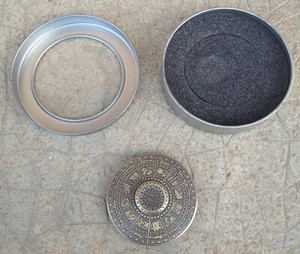 ancien hand spinner métal horoscope