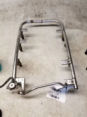 1994 1999 Mercedes-Benz S500 - Fuel Rail w/ 7 Injectors - 1190700895 - R318948 - Image 1 of 4