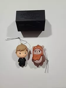 HALLMARK SERIES 3 STAR WARS MYSTERY ORNAMENTS WICKET & LUKE SKYWALKER - Picture 1 of 2
