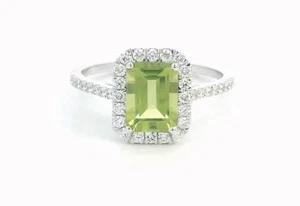 18K White Gold Emerald-Cut Peridot Ring 1.58ct with Diamond Halo 0.35ct - Picture 1 of 3